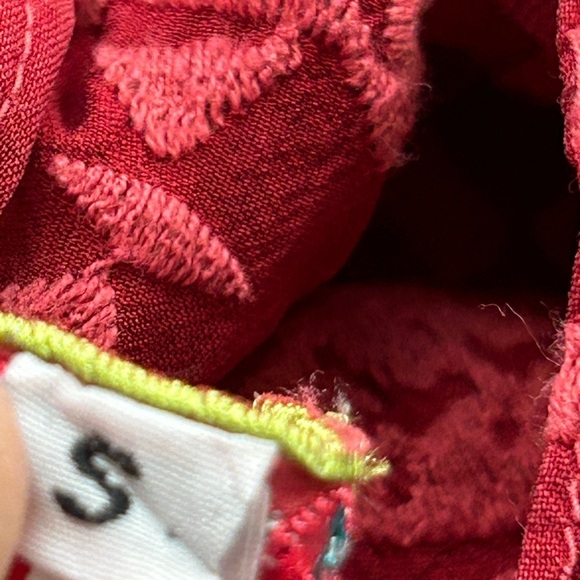 Johnny Was Rona Georgette Floral Embroidered Tunic 
Burgundy Red 
Size Small - Picture 10 of 16